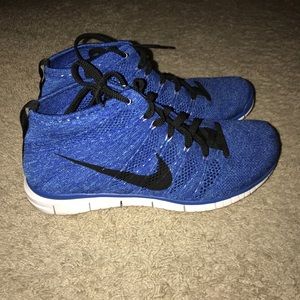Nike flyknit chukka